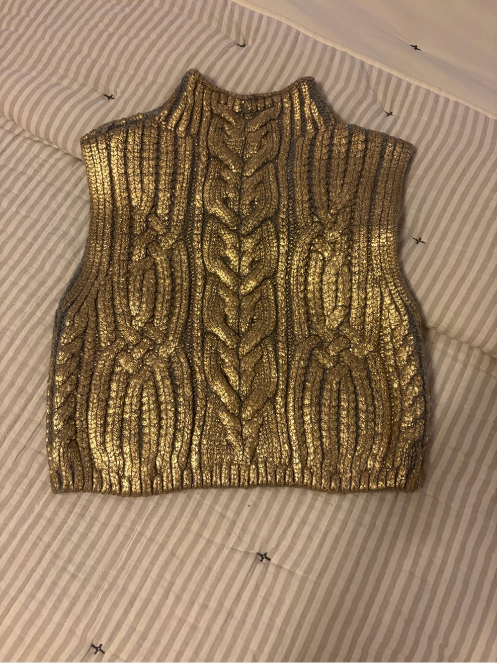 Zara Gold Metallic Grey Cable Knit Sweater Vest - Picture 2 of 4